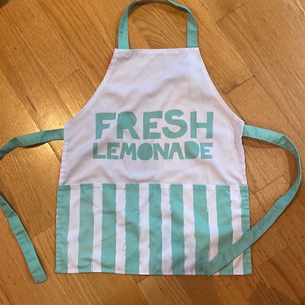 Apron    